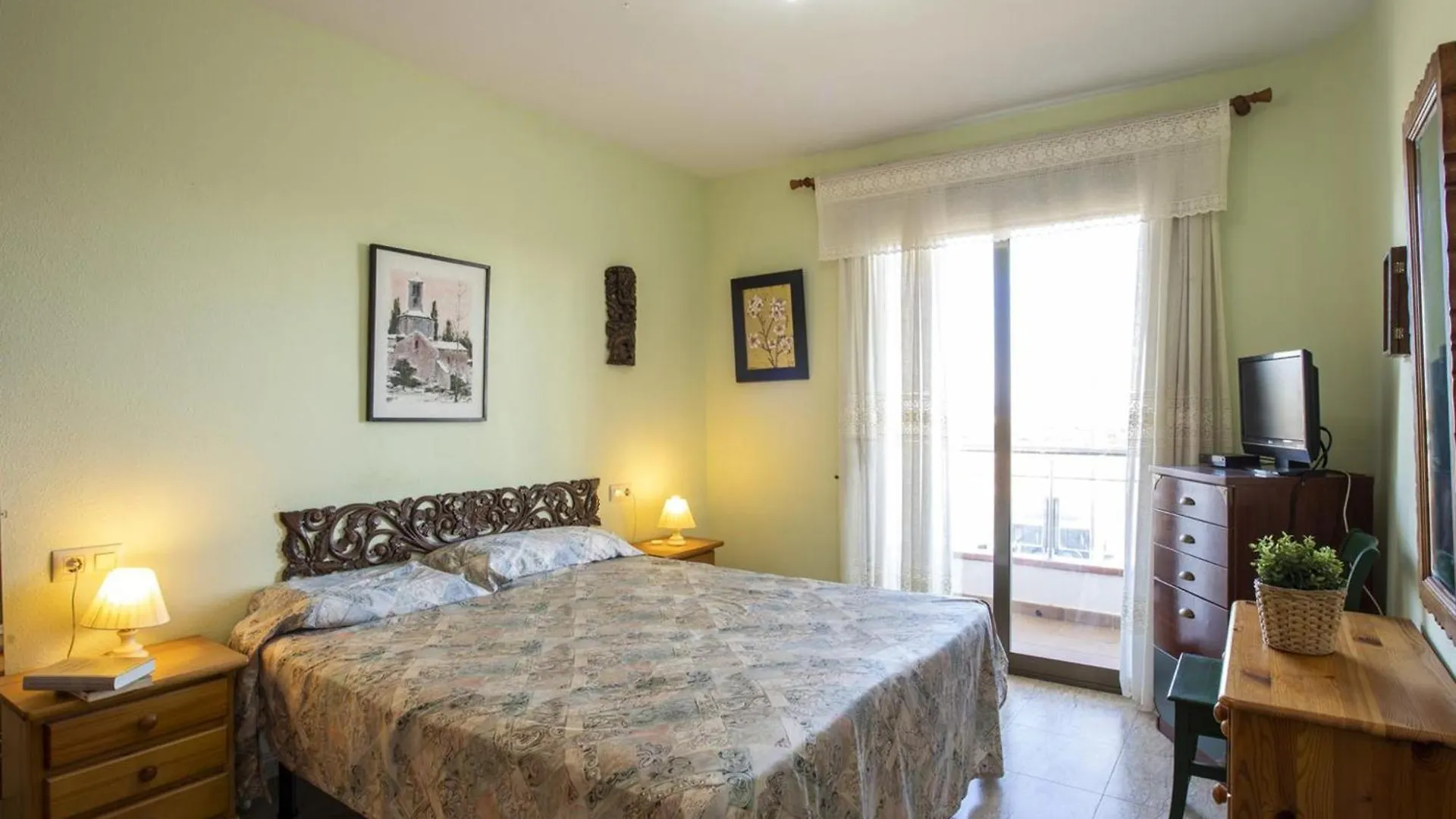 Apartamento En Empuriabrava: Frente Al Mar, Piscinas, Parking Y Vistas A La Bahia - Hisp-288-39 Апартаменты